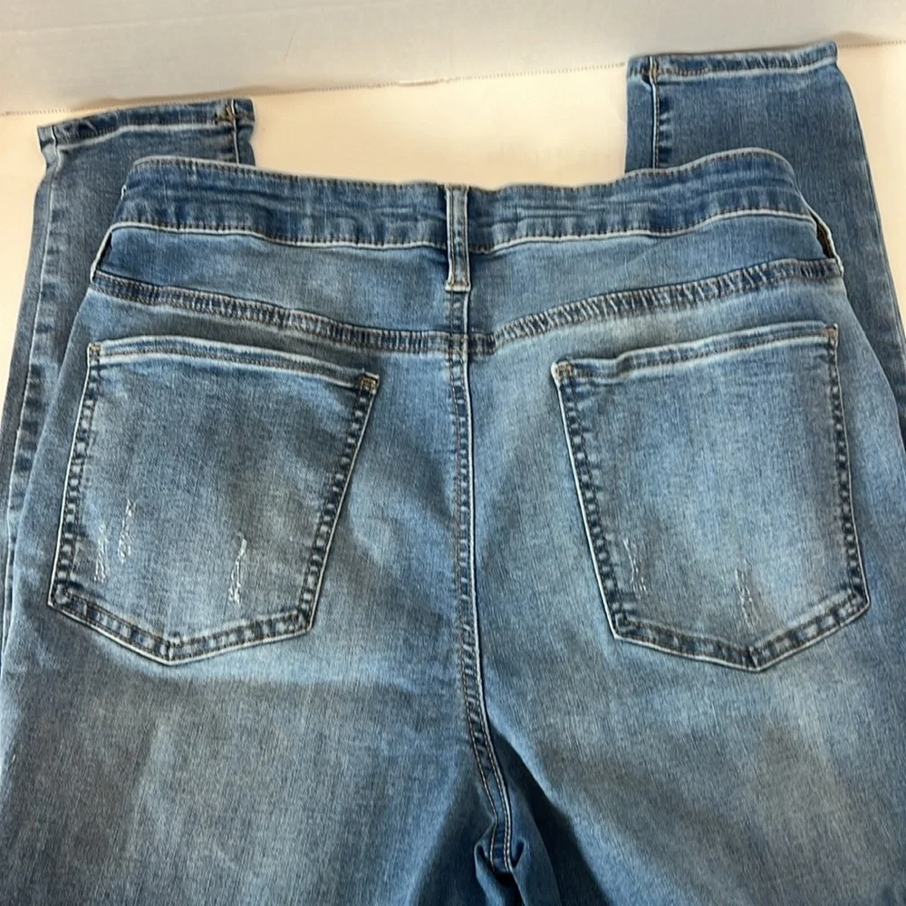 SO Junior Ultimate Jeggings Jeans. Size 15. High Rise. Blue Denim. - Picture 5 of 8